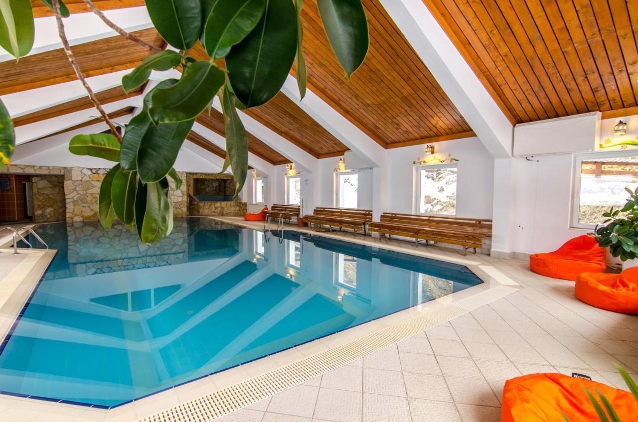 Resort Cheile Gradistei Moieciu موياشيو دي سوس المظهر الخارجي الصورة